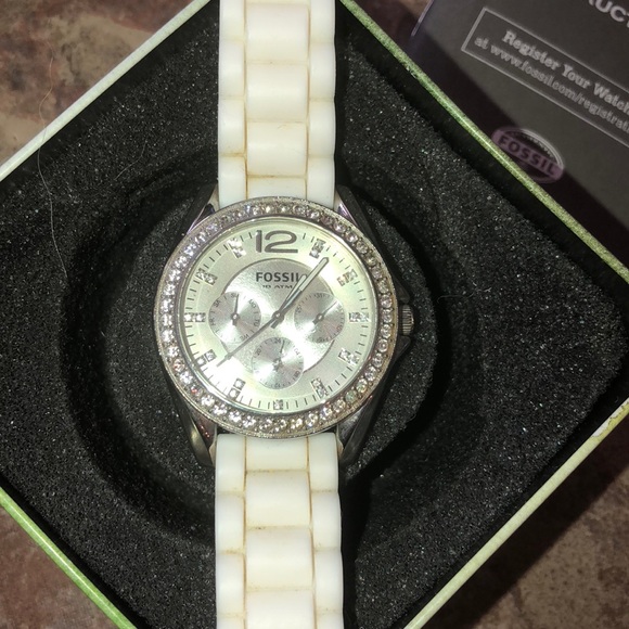 Fossil Accessories - Like new Fossil watch